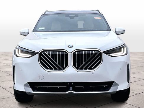 Used 2025 BMW X3 xDrive30i w/ Convenience Package image 3