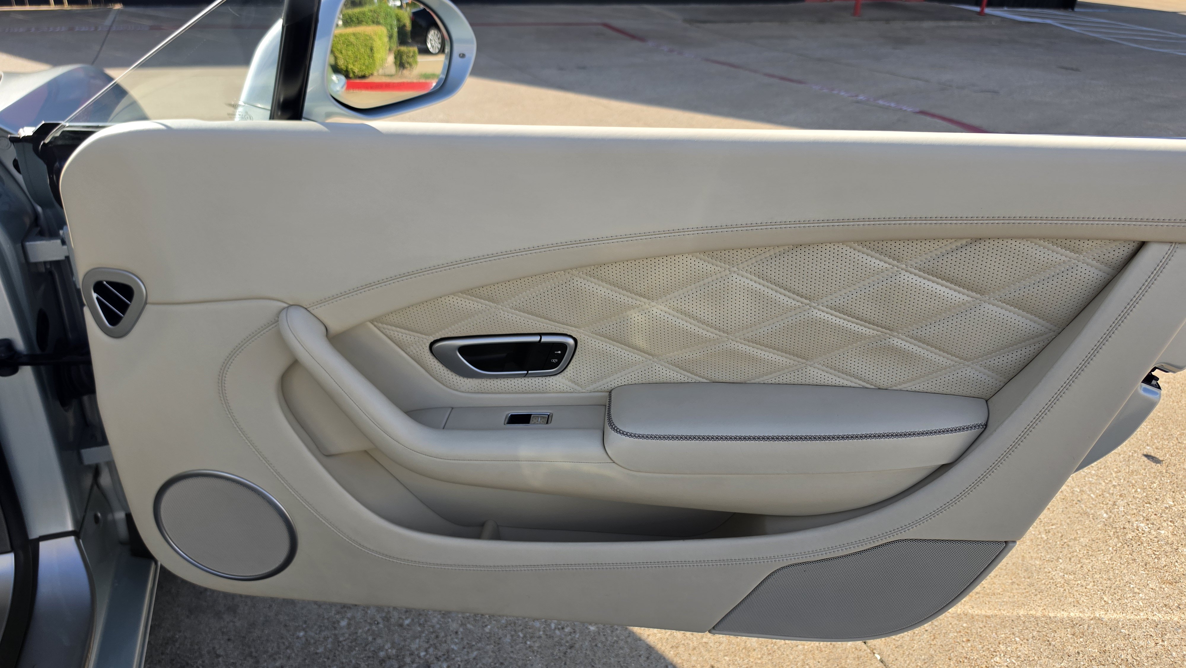 Used 2015 Bentley Continental GT AWD/4WD image 25