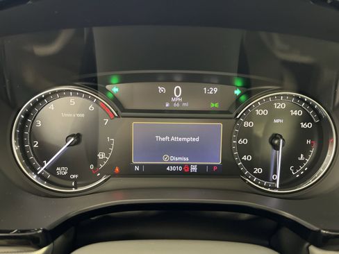 Used 2022 Cadillac XT5 Premium Luxury image 17