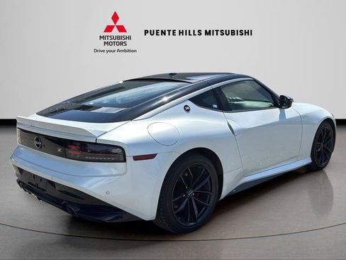 Used 2024 Nissan Z Performance w/ Floor Mat Package image 5