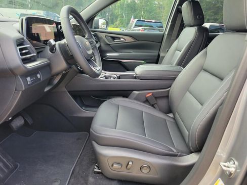 New 2026 Chevrolet Traverse LT w/ Driver Confidence Package image 20