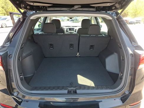 Used 2024 Chevrolet Equinox LS FWD image 26
