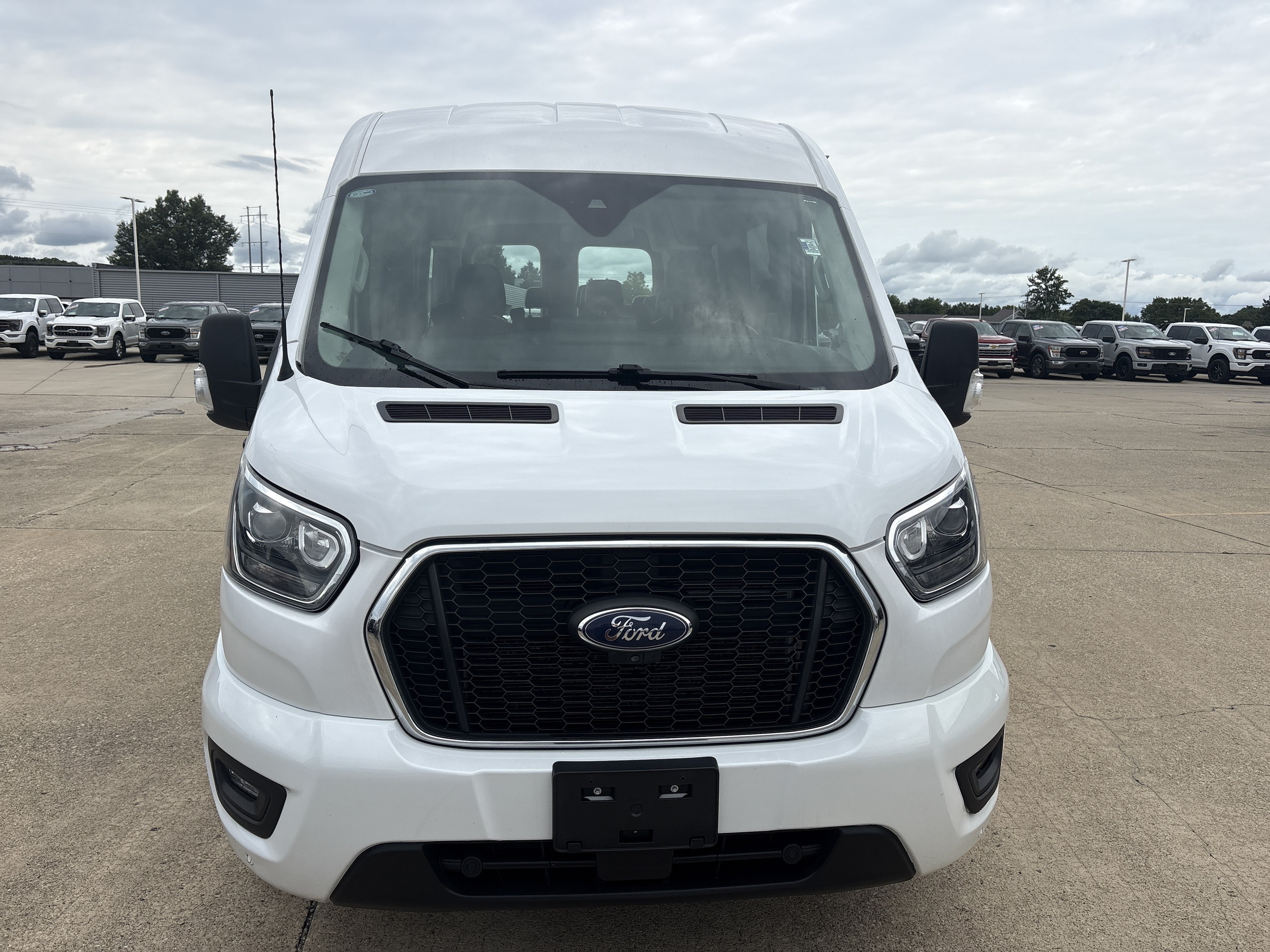 Used 2023 Ford Transit 350 XLT AWD/4WD image 2