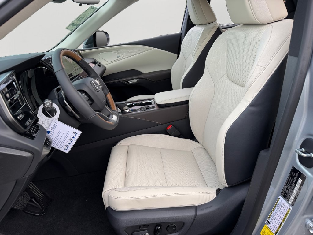 New 2026 Lexus RX 350h w/ Convenience Package AWD/4WD image 12