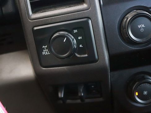 Used 2022 Ford F250 XL w/ Power Equipment Group AWD/4WD image 19