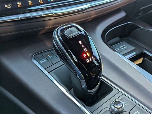 Certified 2023 Cadillac Escalade Sport Platinum w/ LPO, ONYX Package image 17