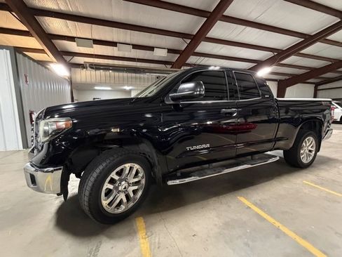 Used 2018 Toyota Tundra SR5 image 4