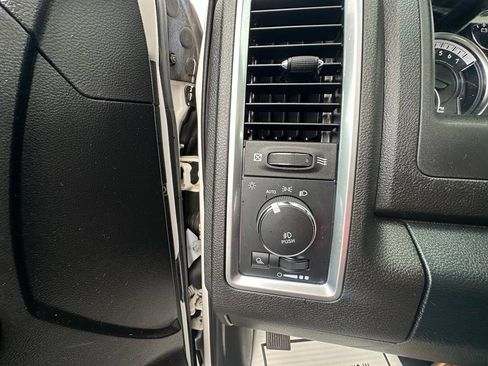 Used 2023 RAM 1500 Classic Warlock AWD/4WD image 16