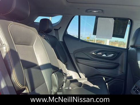 Used 2022 GMC Terrain AT4 w/ Infotainment Package II image 13