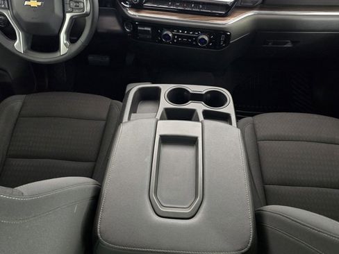 Used 2024 Chevrolet Silverado 2500 LT w/ Convenience Package image 26