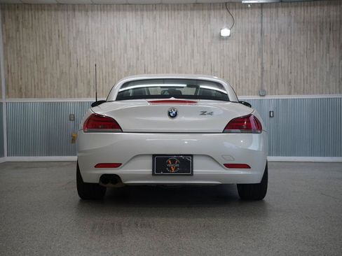 Used 2012 BMW Z4 sDrive28i RWD image 8
