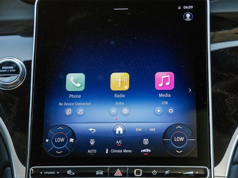 New 2025 Mercedes-Benz GLC 300 image 12