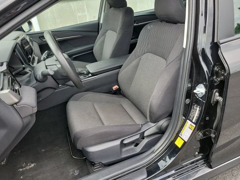 Used 2025 Toyota Camry LE FWD image 19