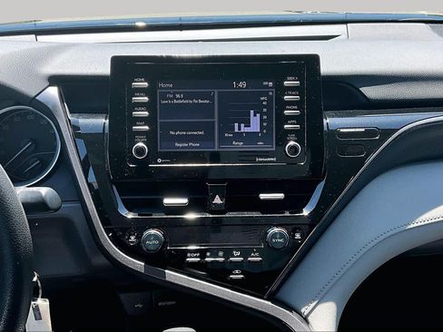 Certified 2022 Toyota Camry LE FWD image 6