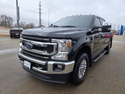 Used 2022 Ford F250 XLT w/ XLT Premium Package image 4