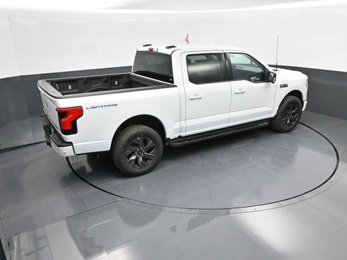 Used 2025 Ford F150 Lightning Flash image 37