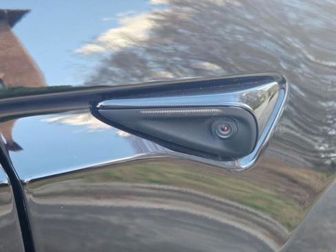 Used 2023 Tesla Model X Plaid image 33