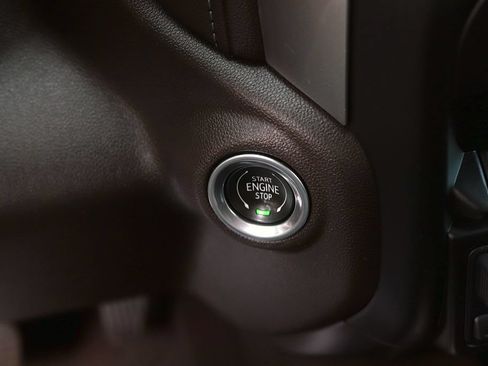 Used 2019 Chevrolet Silverado 1500 LTZ w/ LTZ Premium Package AWD/4WD image 22