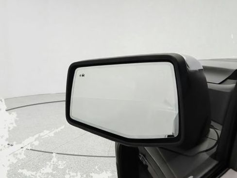 Used 2024 GMC Sierra 1500 Denali Ultimate AWD/4WD image 12