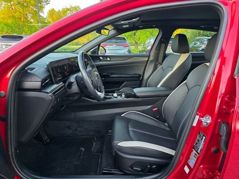 Used 2025 Kia K5 GT-Line w/ GT-Line Premium Package AWD/4WD image 16