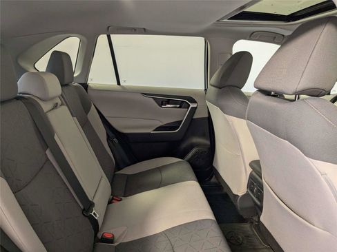 Certified 2022 Toyota RAV4 XLE w/ Convenience Package FWD image 25