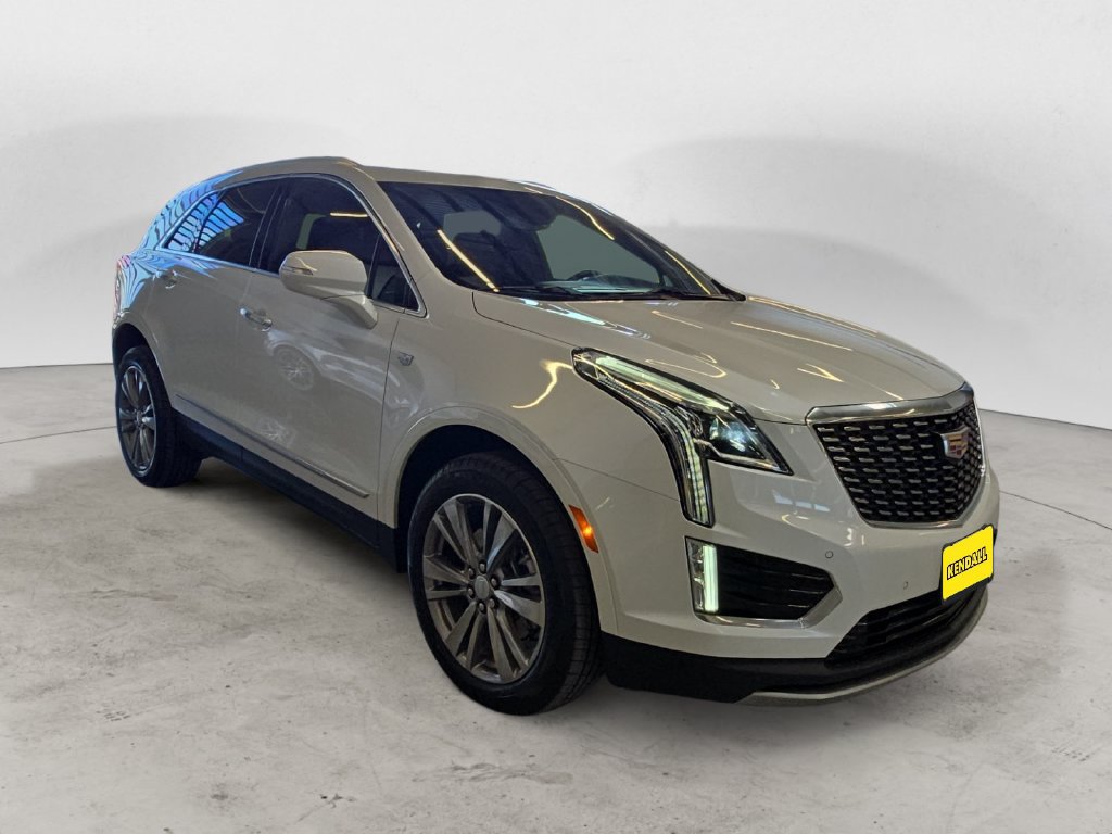 Certified 2025 Cadillac XT5 Premium Luxury AWD/4WD image 5