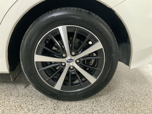 Used 2023 Subaru Impreza 2.0i Premium AWD/4WD image 9