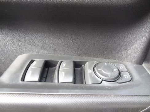 Used 2021 Chevrolet Silverado 1500 Custom w/ Safety Confidence Package AWD/4WD image 9