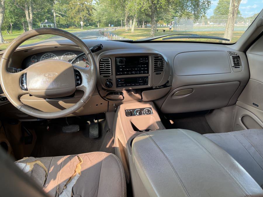 Used 2001 Ford Expedition Eddie Bauer AWD/4WD image 24