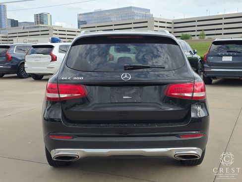 Used 2018 Mercedes-Benz GLC 300 image 4