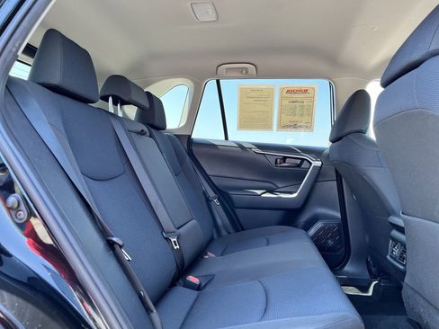 Used 2025 Toyota RAV4 LE AWD/4WD image 26
