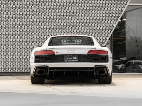 Certified 2023 Audi R8 V10 performance w/ Premium Package RWD image 38