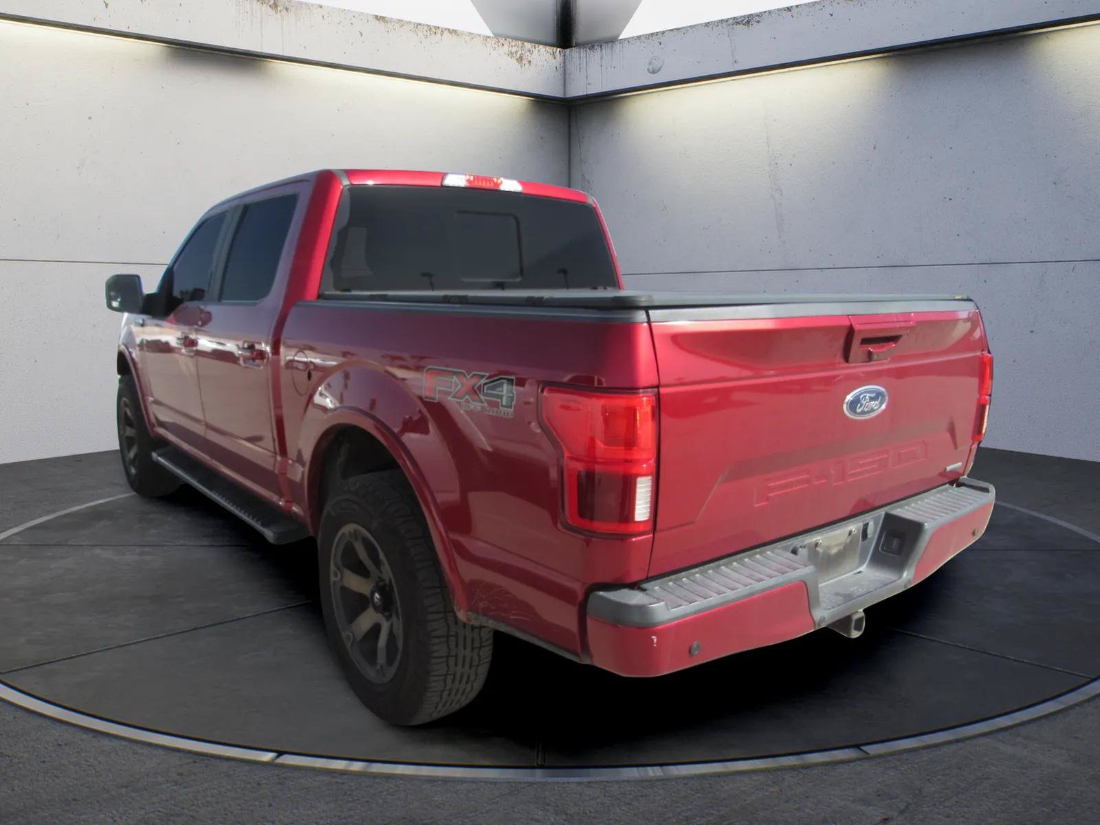 Used 2018 Ford F150 Lariat w/ Equipment Group 502A Luxury AWD/4WD image 4