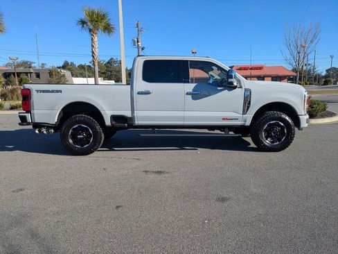 New 2026 Ford F250 Platinum w/ Platinum Plus Package image 3