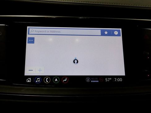 Used 2024 Buick Enclave Premium image 4