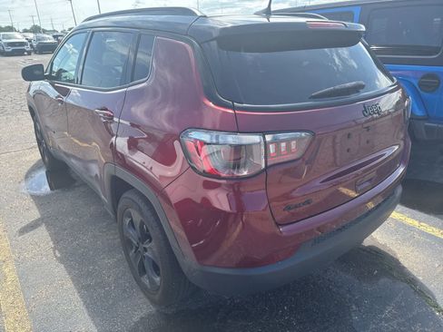 Used 2021 Jeep Compass Latitude w/ Sun and Sound Group AWD/4WD image 27