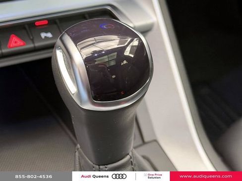 Certified 2023 Audi Q3 2.0T Premium w/ Convenience Package AWD/4WD image 32