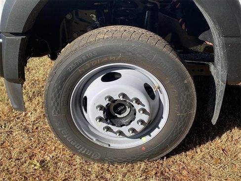 New 2026 Ford F550 4x4 Crew Cab Super Duty image 27