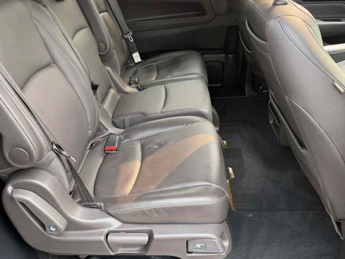 Used 2019 Honda Odyssey Elite image 17