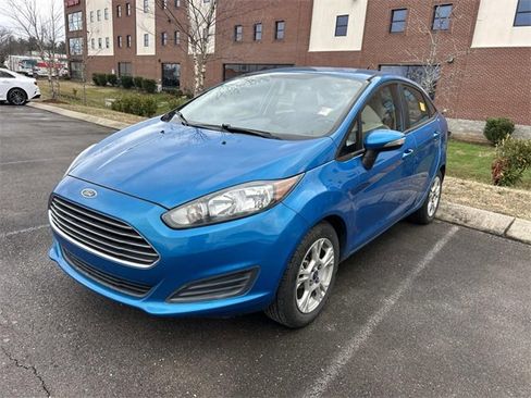 Used 2014 Ford Fiesta SE image 1