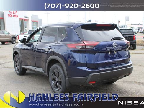 New 2026 Nissan Rogue SV w/ Cold Weather Package AWD/4WD image 9