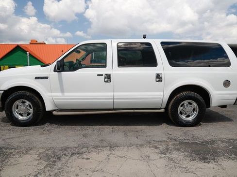 Used 2000 Ford Excursion Limited image 4