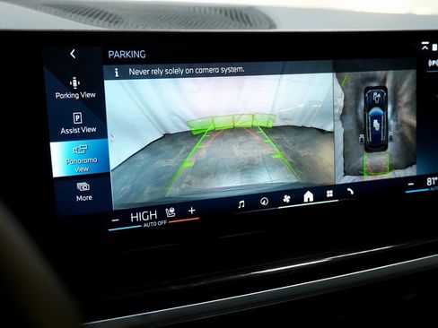 Used 2024 BMW X5 xDrive50e w/ Premium Package image 24