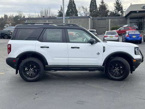 New 2025 Ford Bronco Sport Outer Banks w/ Sasquatch Outer Banks Package AWD/4WD image 4