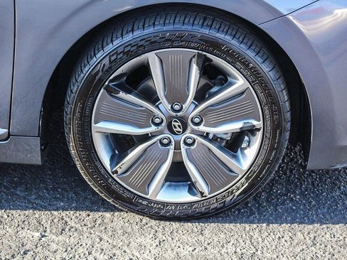 Used 2019 Hyundai Ioniq Limited image 13