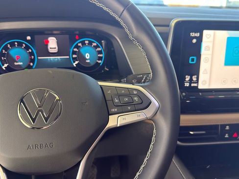 New 2026 Volkswagen Atlas Cross Sport SE FWD image 15