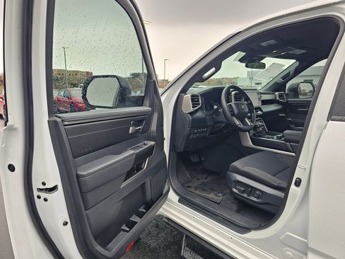 New 2026 Toyota Tundra SR5 image 17