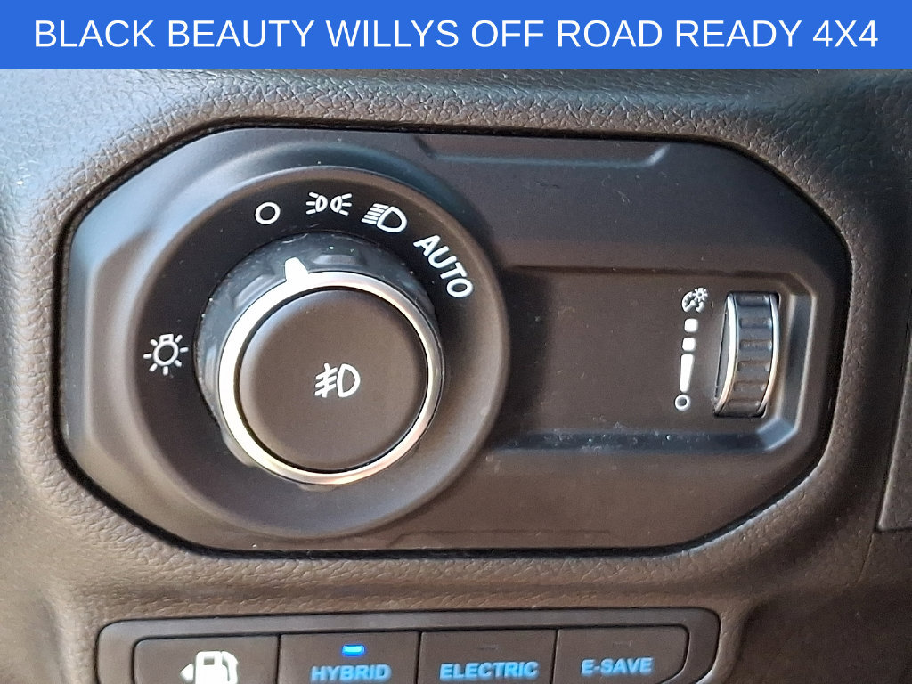 Used 2023 Jeep Wrangler Unlimited w/ 8.4" Radio Group AWD/4WD image 26