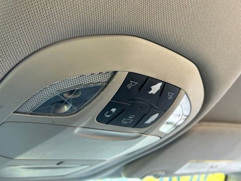 Certified 2020 Chrysler Pacifica Touring-L image 49