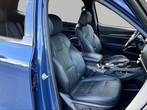 Used 2024 Kia Telluride EX X-Line AWD/4WD image 23